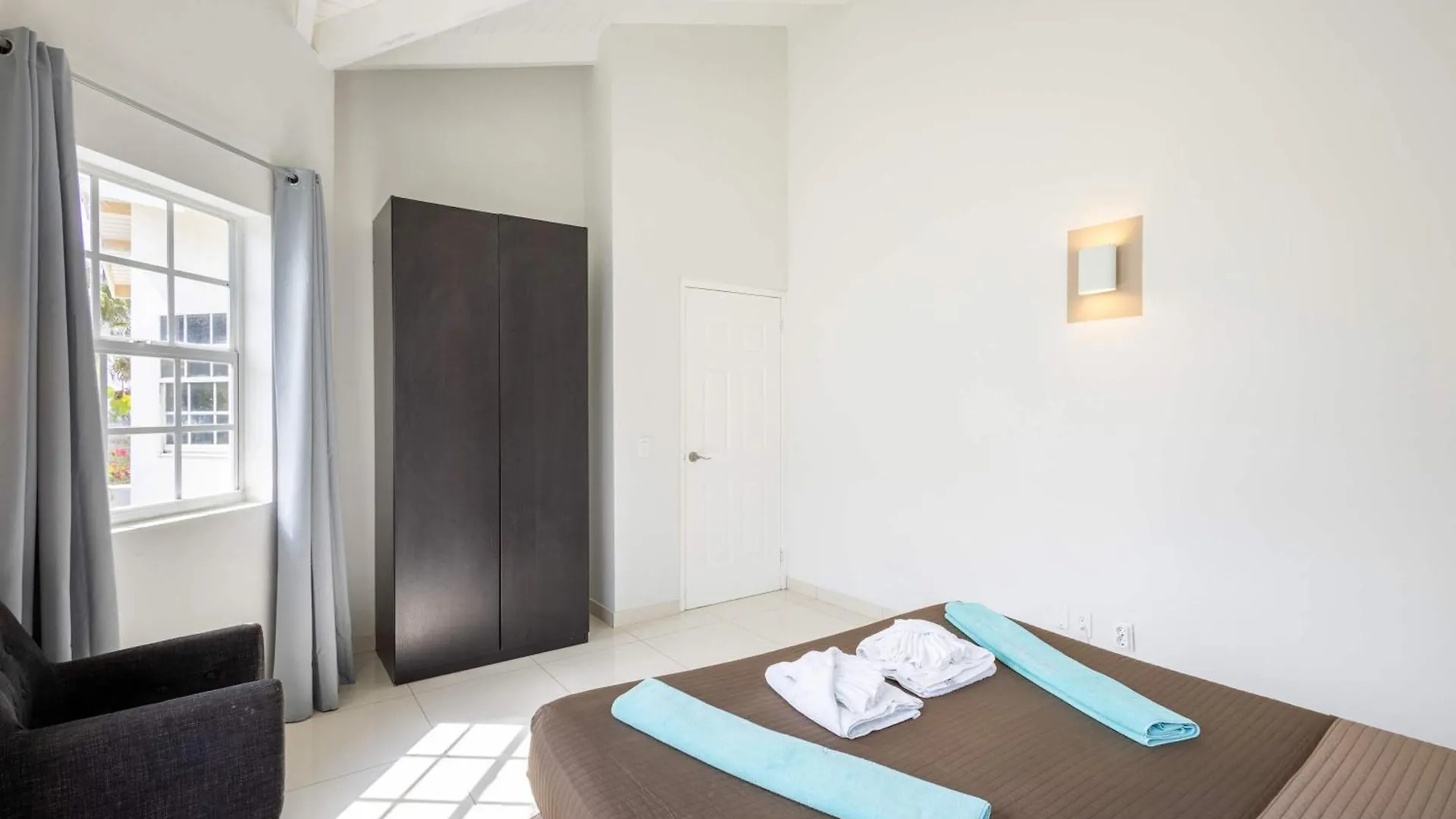 Artiko Luxury Suites - Jan Thiel 0*,