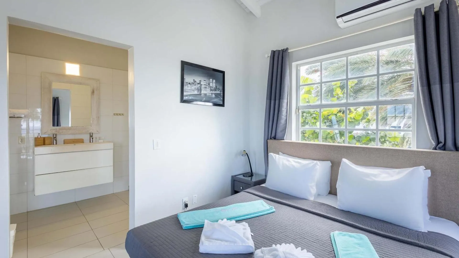 Artiko Luxury Suites - Jan Thiel 0*,  Curacao
