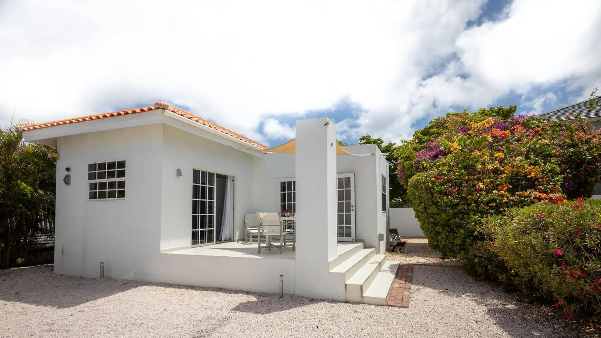 Artiko Luxury Suites - Jan Thiel 0*,  Curacao