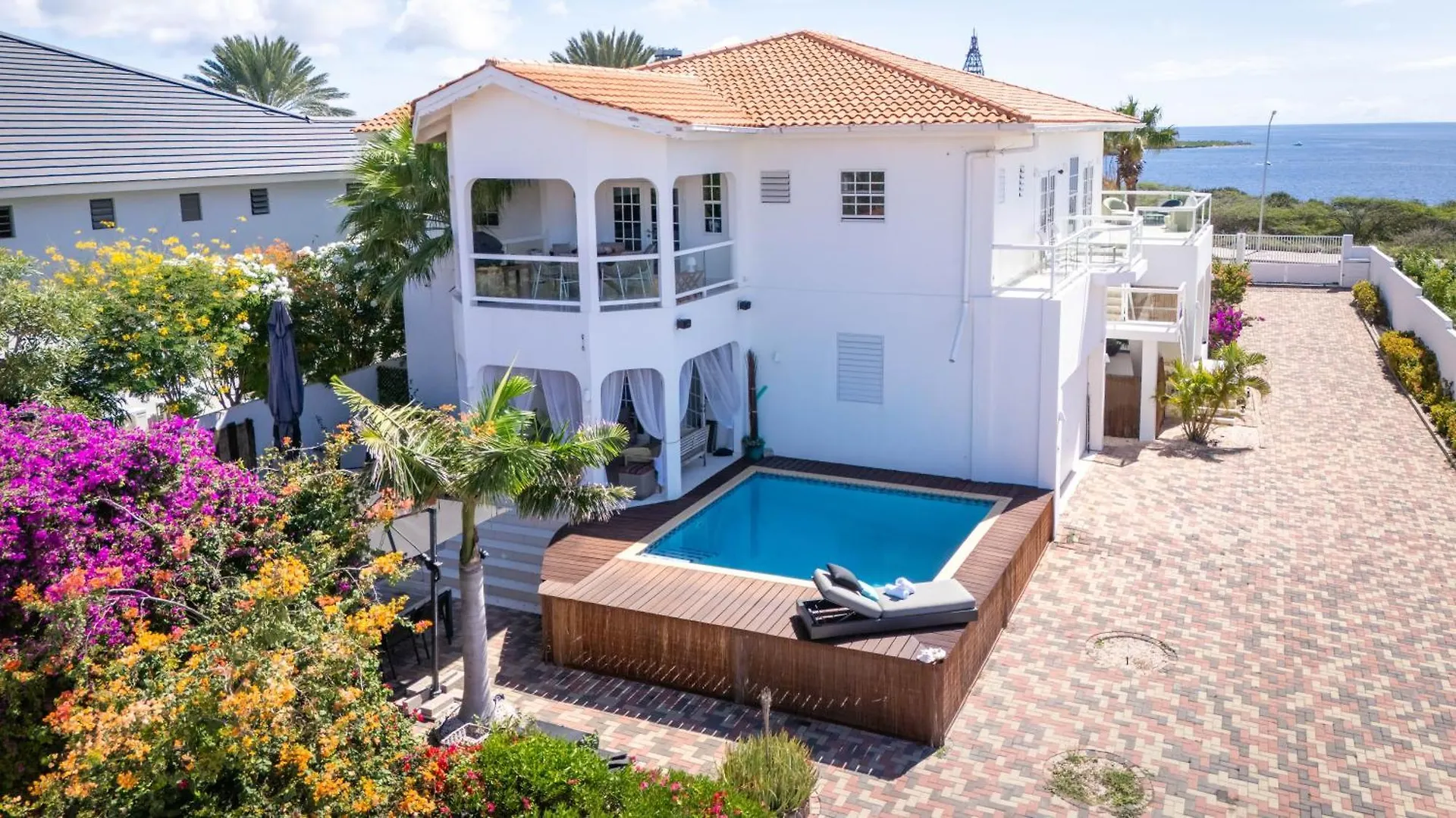 Artiko Luxury Suites - Jan Thiel Curacao
